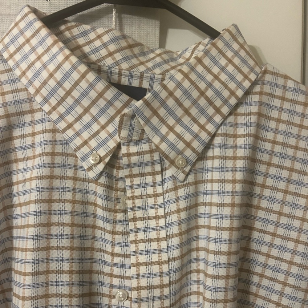 Men’s long sleeve shirt